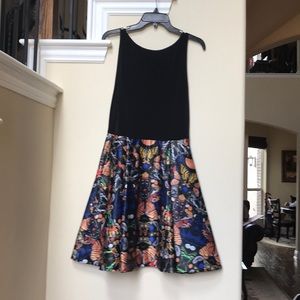 Alice & Olivia sleeveless semi-formal dress